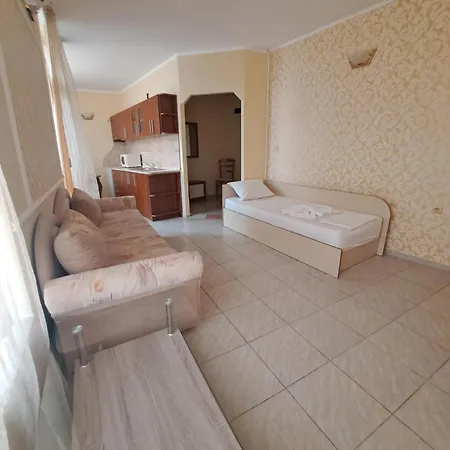 Apartment 24, Ryor